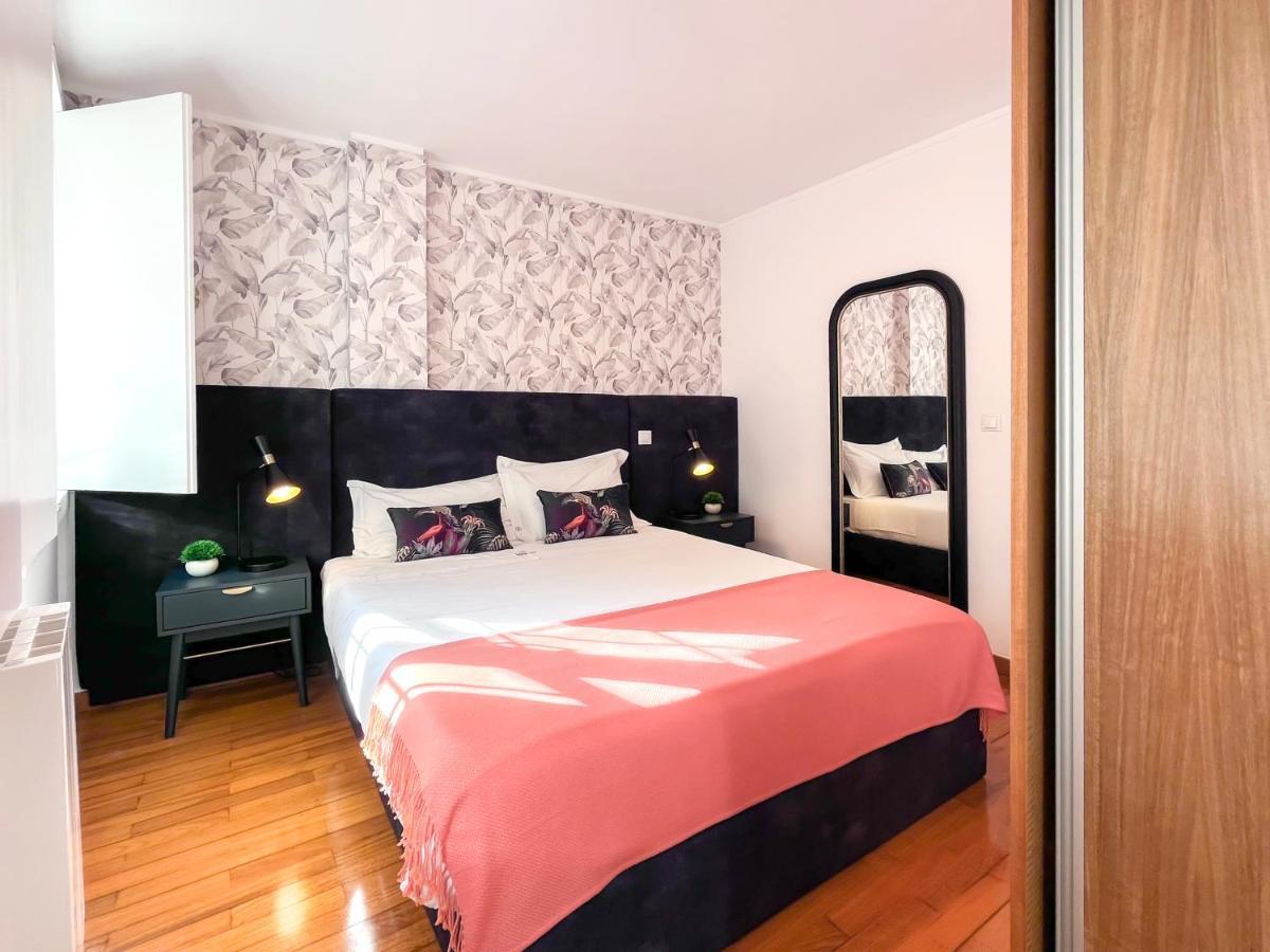 Hm - Ribeira Historical Apartment Porto Bagian luar foto
